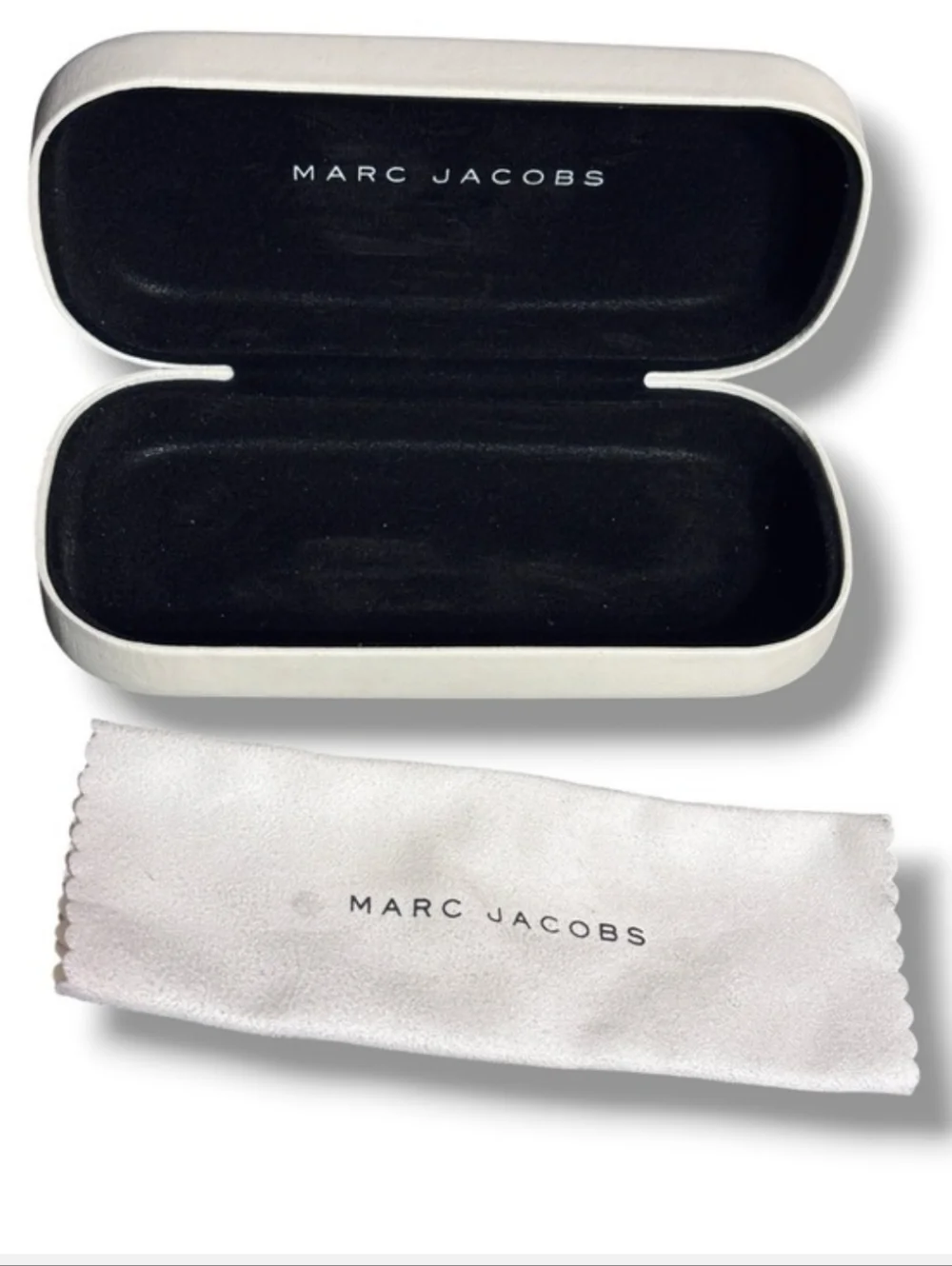 Marc Jacobs White Sunglasses Case with Matching Cleaning Cloth